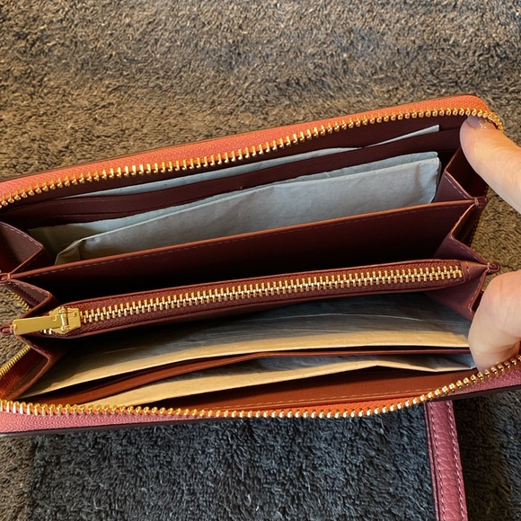 NWT Coach Long Zip Around Large Pebble Leather Wallet - Picture 2 of 14